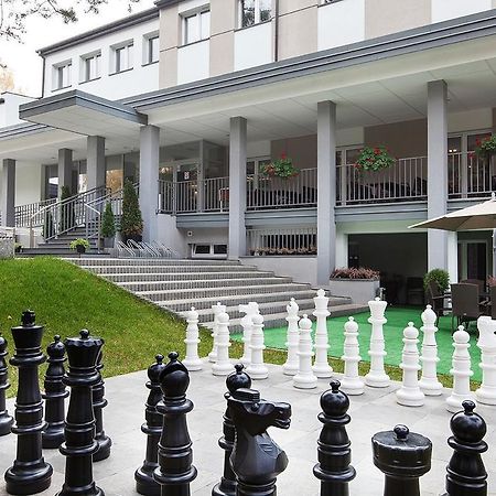 Inwest Osrodek Szkoleniowo-Wypoczynkowy Hotel Smardzewice Bagian luar foto