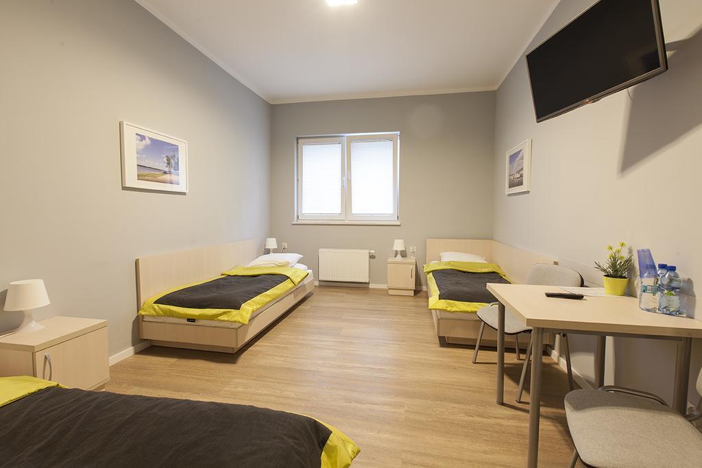 Inwest Osrodek Szkoleniowo-Wypoczynkowy Hotel Smardzewice Bagian luar foto
