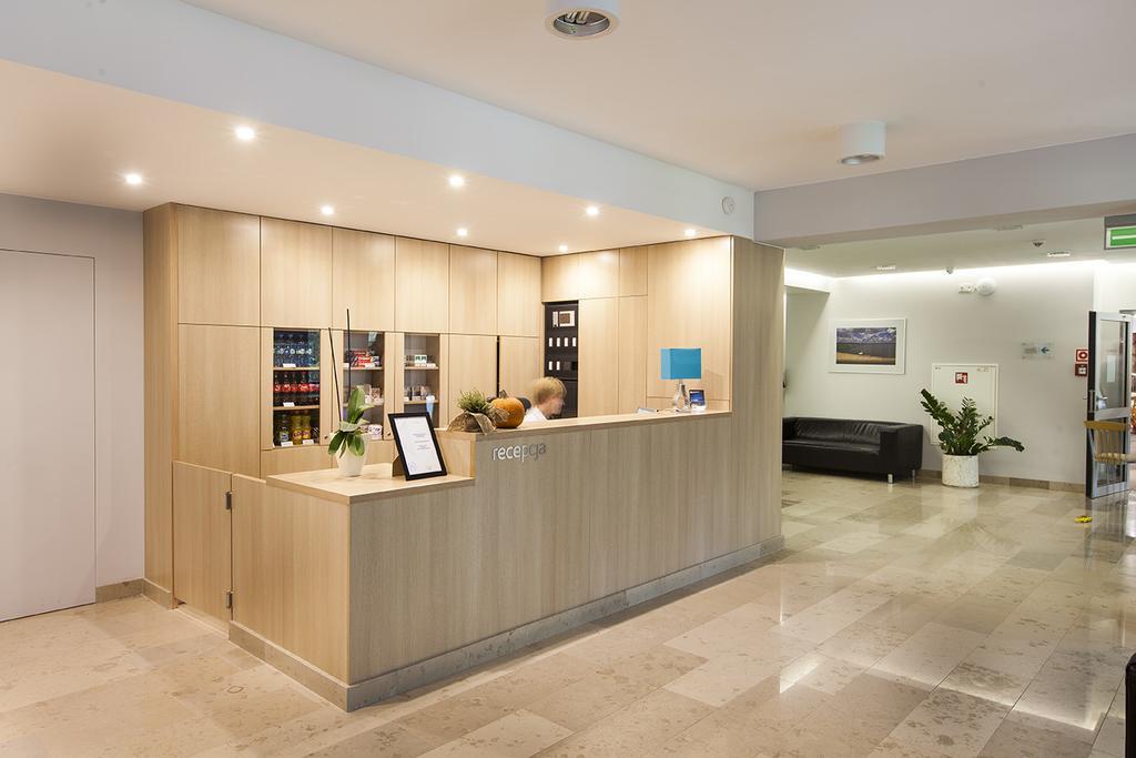 Inwest Osrodek Szkoleniowo-Wypoczynkowy Hotel Smardzewice Bagian luar foto