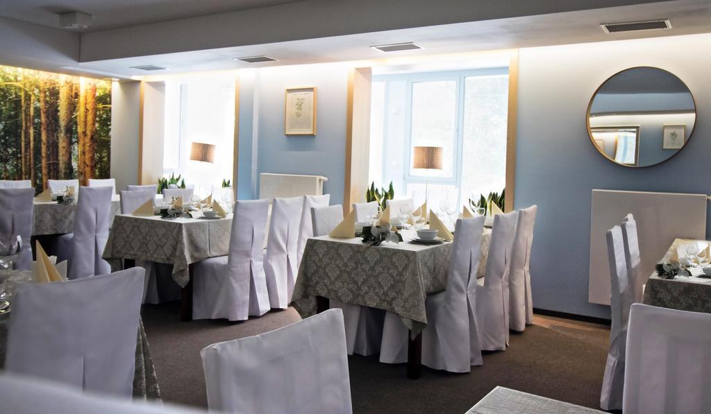 Inwest Osrodek Szkoleniowo-Wypoczynkowy Hotel Smardzewice Bagian luar foto